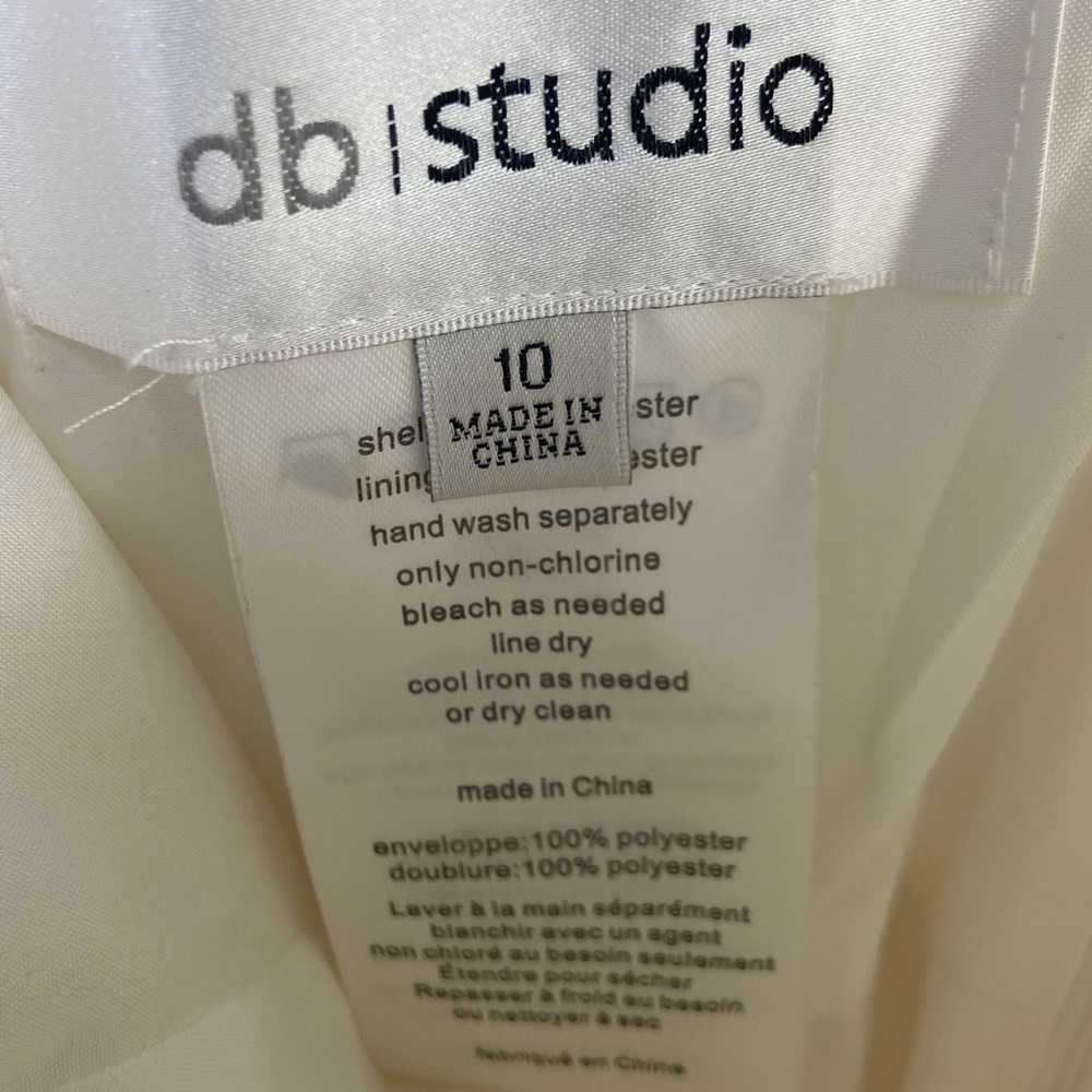 David Bridal’s white wedding dress size 10 - Picture 6 of 7